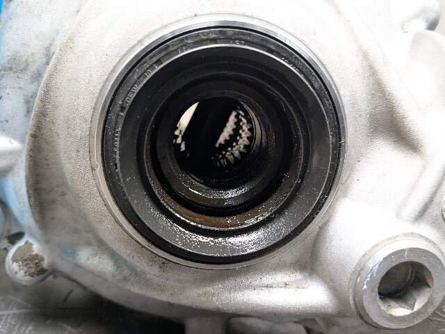 2018 - 2024 BMW X3 G01 Front Axle Carrier Differential 8679981