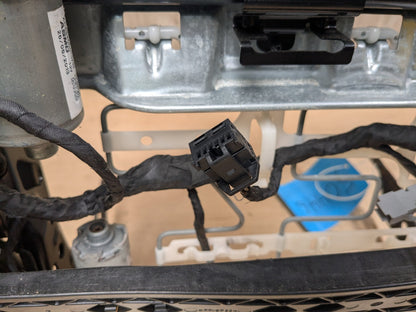 2014 BMW 320i F30 Front Right Passenger Seat Lower Track Frame Assembly 7243530