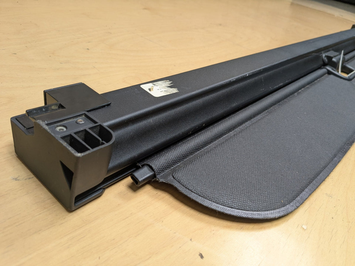 07-13 OEM BMW E70 X5 Rear Trunk Retractable Cargo Luggage Shade Roller Cover