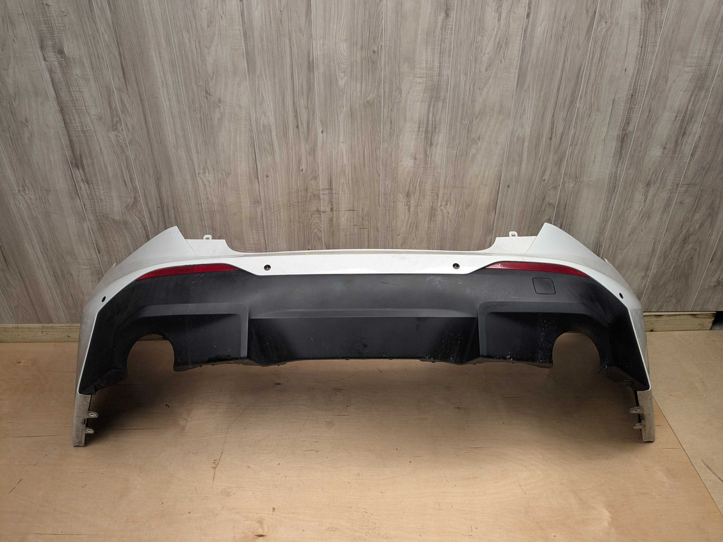 22-24 OEM BMW G42 230i 230iX B48 Rear Bumper Cover Panel w/ Diffuser White 300 ALPINWEISS III (300)