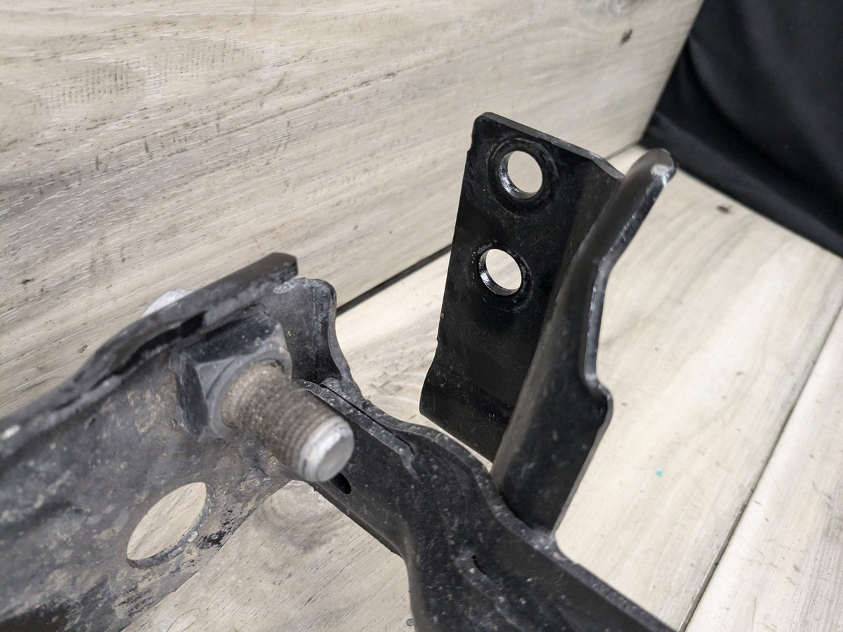 OEM BMW G20 G22 G23 G26 Front Left Driver Radiator Reinforcement Support Bracket