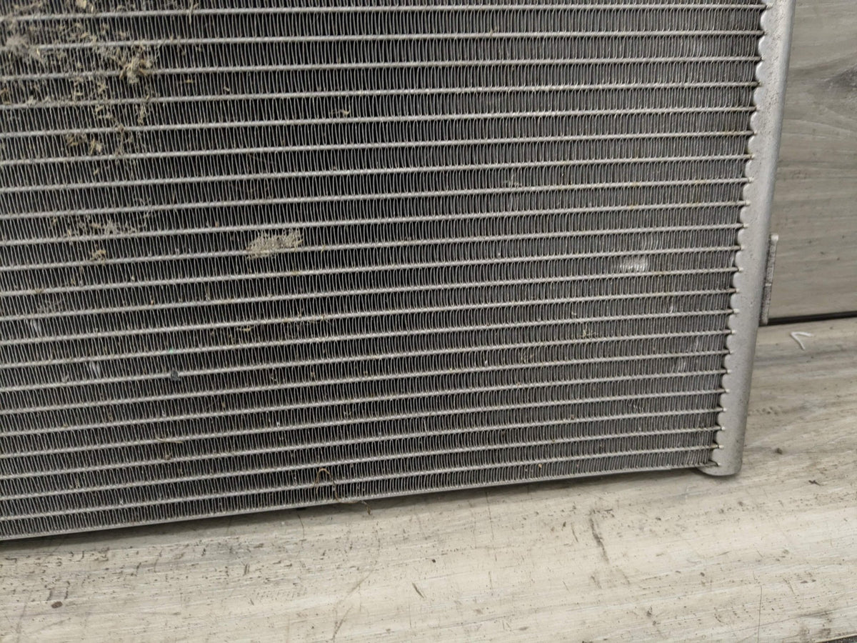 OEM BMW F90 G11 G12 G30 550 750 B7 M5 AC Air Conditioning Condensor N63 S63