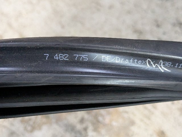 OEM BMW G23 G83 430 M440 Convertible Front Windshield Seal Sealing Weather Strip