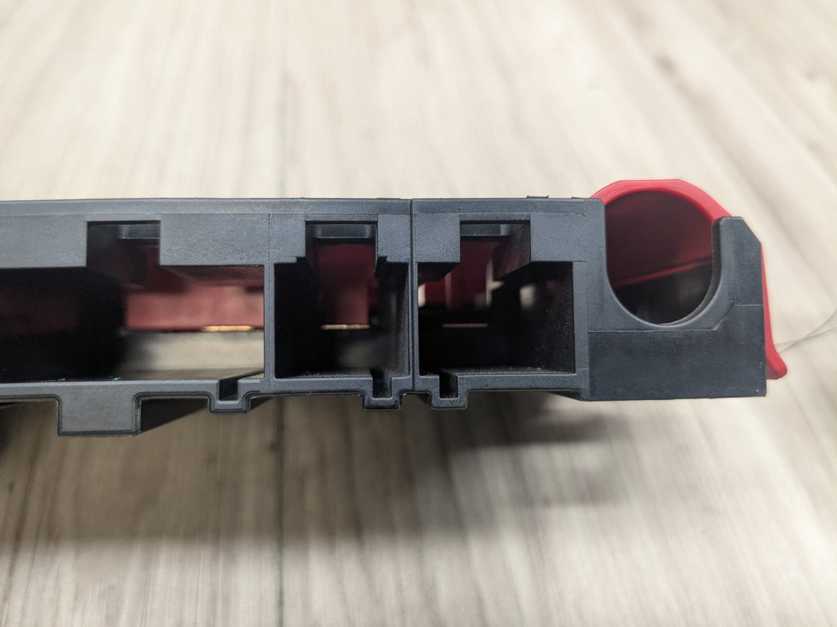 OEM BMW G11 G12 G14 G15 G16 G30 B+ Junction Terminal Power Relay Fuse Box