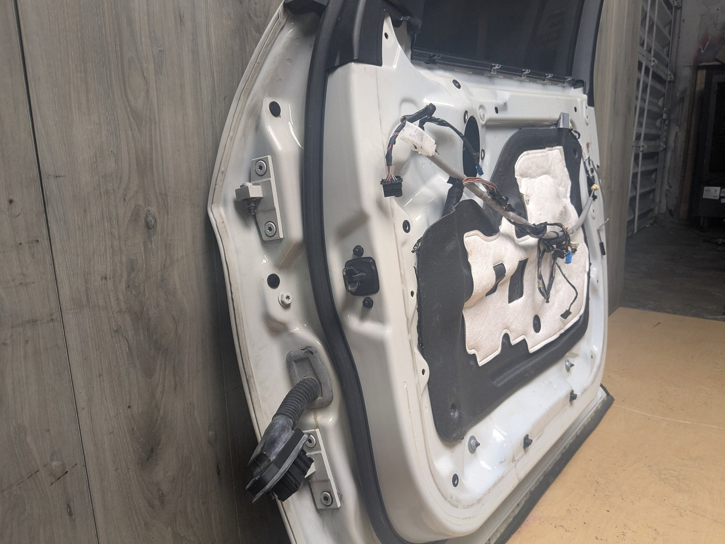 11-17 OEM BMW F25 X3 28 35 FRONT Right Passenger Door Shell Panel White 300 ALPINWEISS III (300)