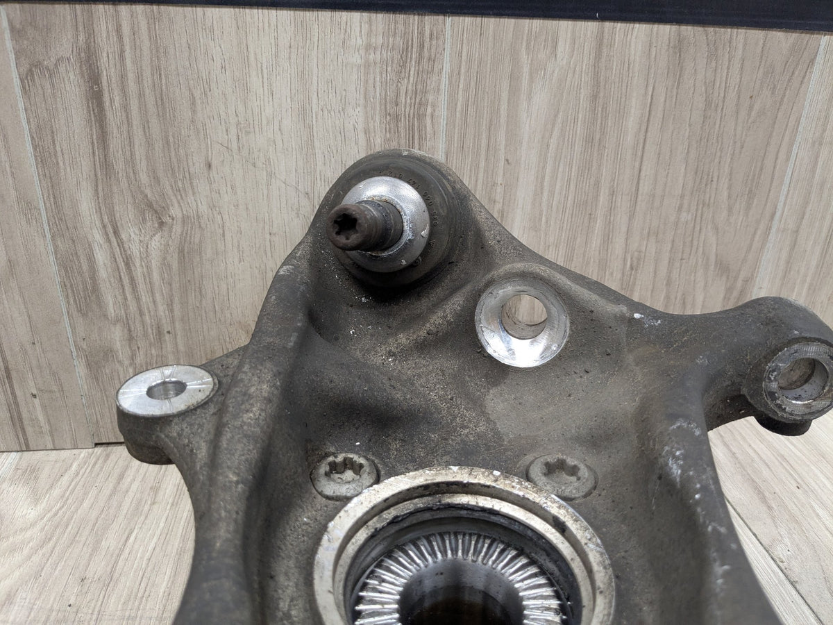 OEM BMW G30 530 540 M550 AWD Front Right Passenger Hub Spindle Knuckle Bearing