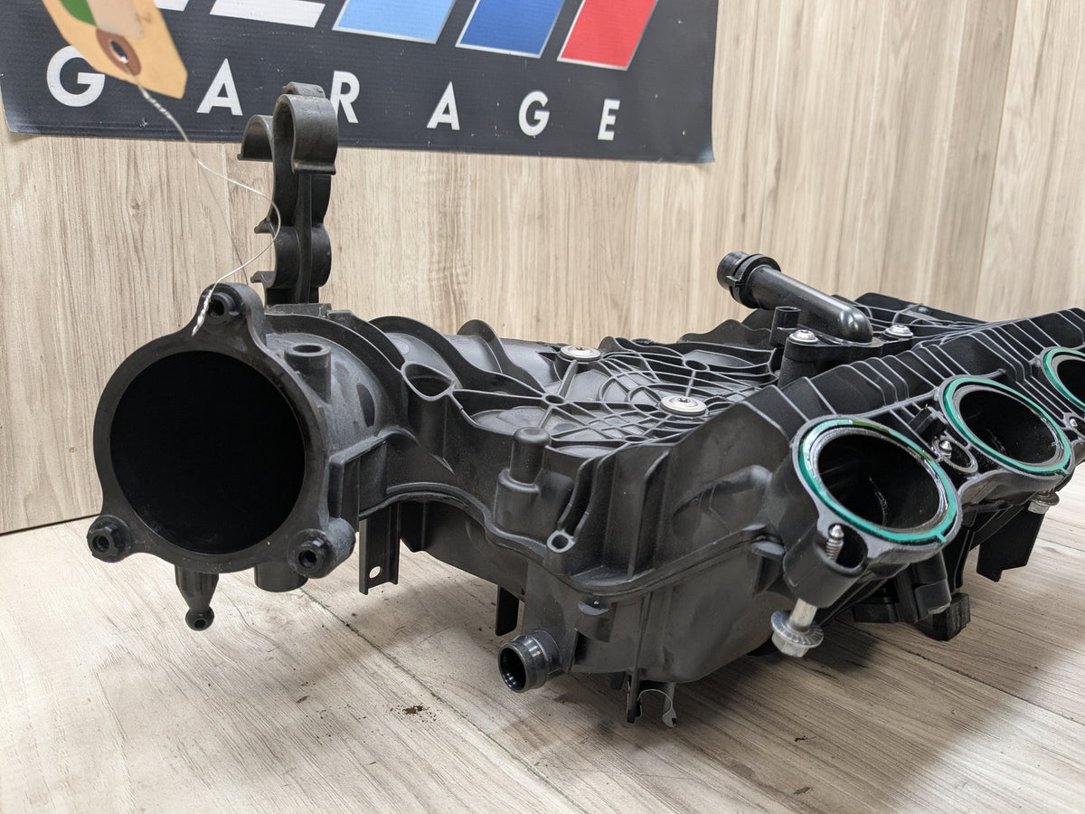 OEM BMW G01 G20 G26 G30 230 330 430 530 X3 Engine B46 Intake Manifold 8647975