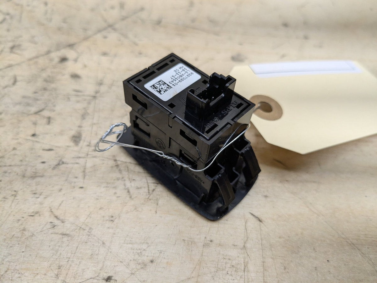 2018-2023 BMW M550i G30 Liftgate Trunk Lid Release Handle Switch 9327029 OEM