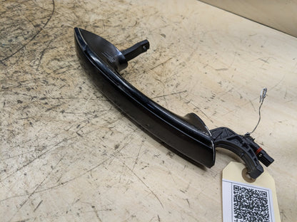 2016-2019 BMW 750i G12 Front or Rear Right Passenger Exterior Door Handle w/ Comfort Access 7411038 OEM