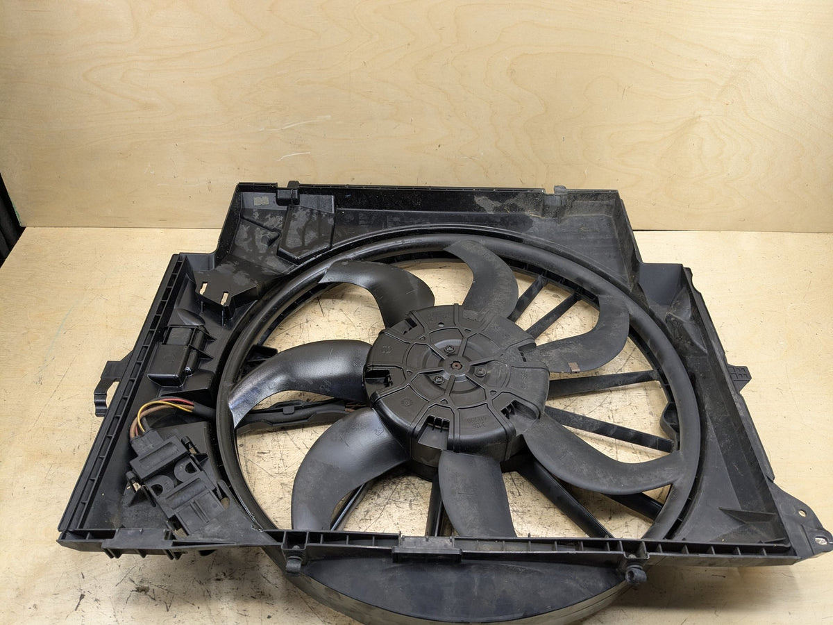 07-13 OEM BMW E82 E90 E92 335 Engine N54 N55 Radiator Cooling Auxiliary Fan 600W