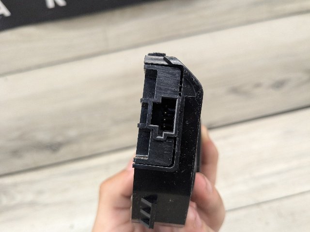 OEM BMW F30 F36 F25 F39 F48 X1 Front Right Passenger Adjust Seat Control Switch