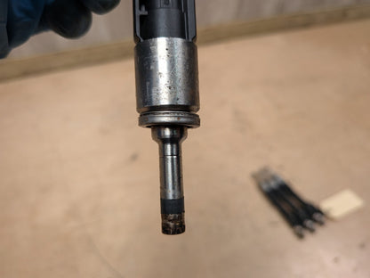 2016-2022 BMW 750i G12 Engine Motor Fuel Injector SET 8638255 2016 BMW 750i G12 - Fuel Injector PN: 8638255