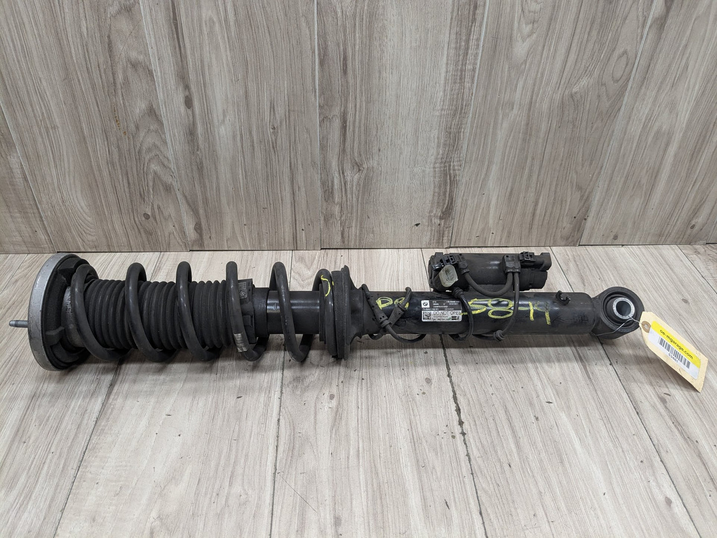 17-23 OEM BMW G30 M550 Rear Right Passenger Side Spring Strut Shock Absorber VDC