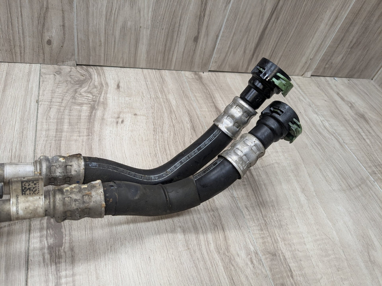 16-19 OEM BMW F90 M5 G12 750 G30 M550 Transmission Oil Cooler Line Inlet Outlet