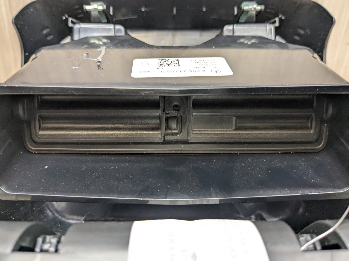2015-2021 Mercedes-Benz C43 W205 Rear Center Console Air Vent Grille A2058300501
