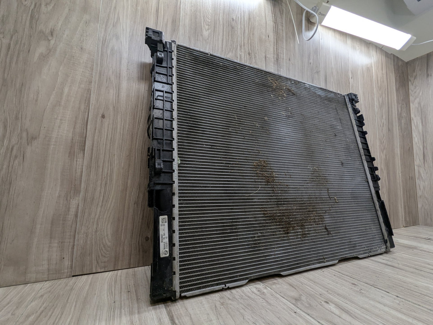 2016 BMW 750i G12 Cooling Radiator 8743667 16-19 OEM BMW G11 G12 G30 750 M550iX Auxiliary Coolant Radiator N63R