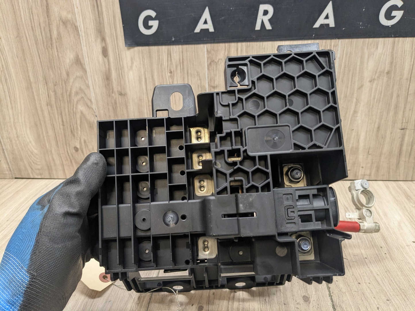 16-22 OEM BMW G12 G30 Rear Positive Battery Power Distribution Junction Fuse Box