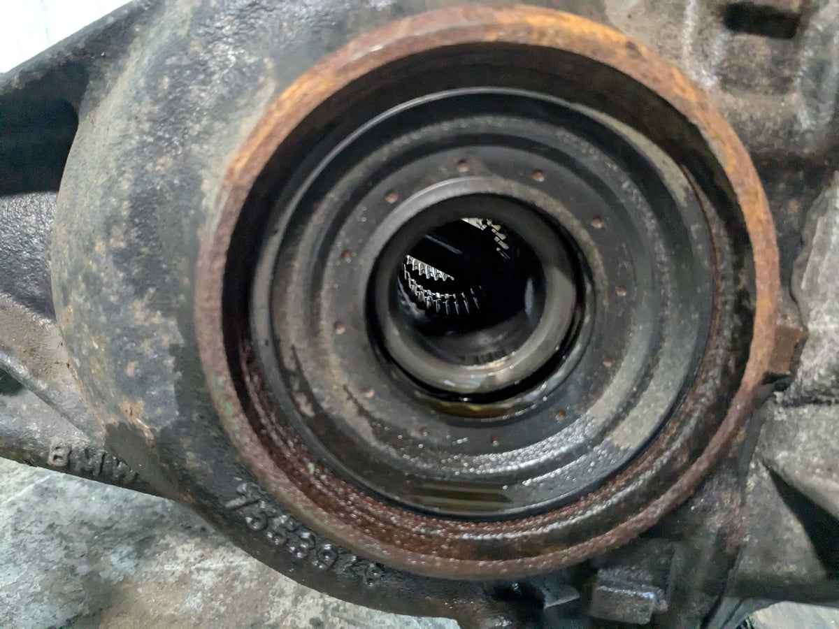 2011 BMW X5 E70 Rear Axle Carrier Differential 123192k 7552523