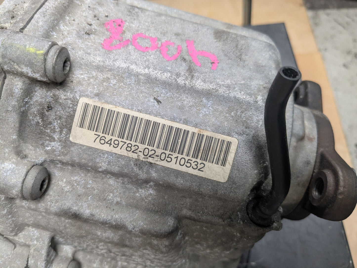 2013 BMW 750i N63B44O1 Transmission Transfer Case k 7649782