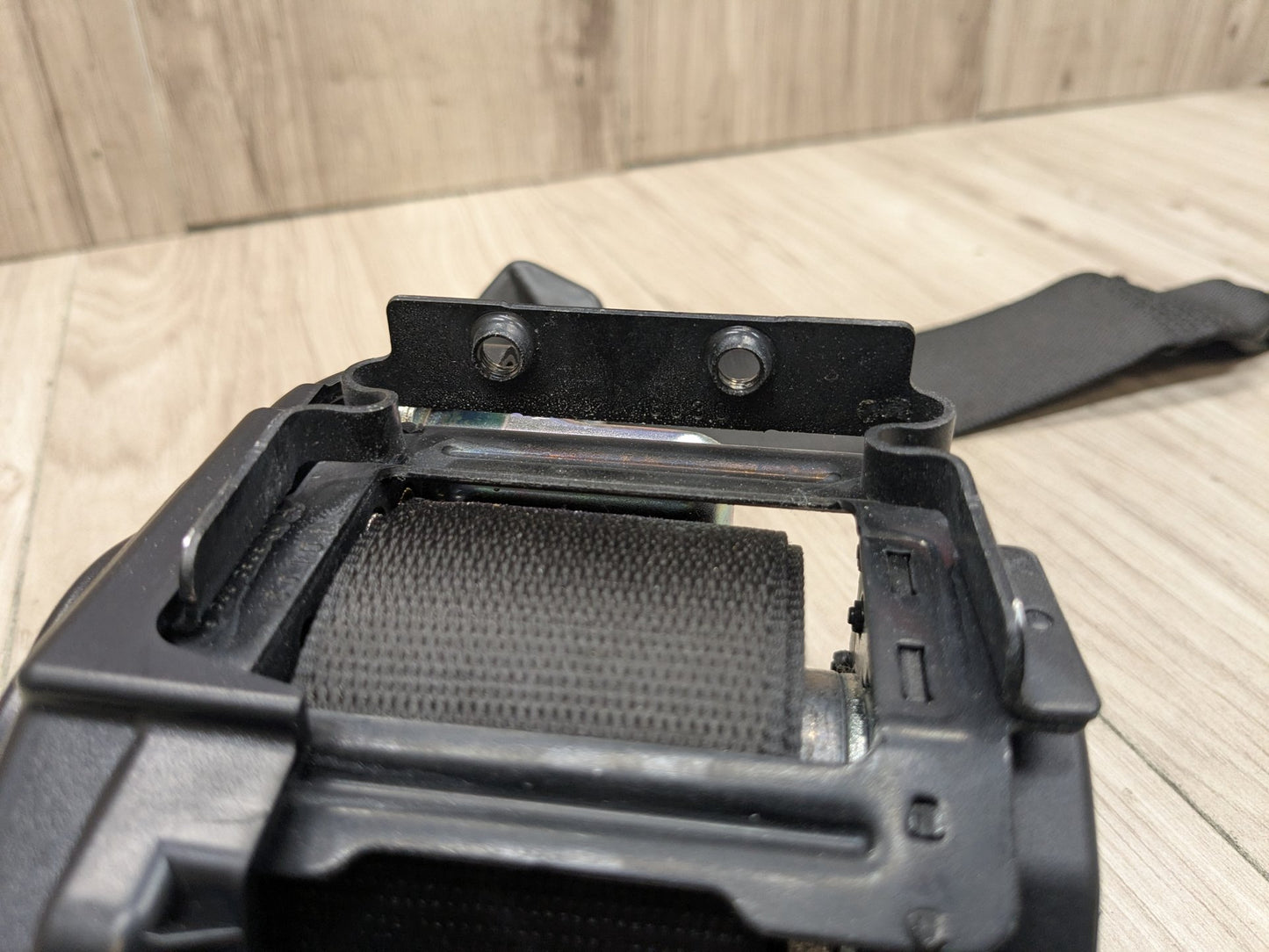 OEM BMW F90 M5 G30 530 540 Rear Left Right Upper Seatbelt Seat Belt Retractor
