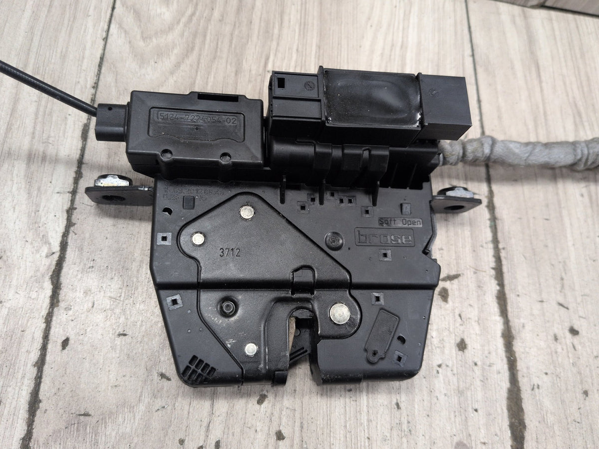 2011-2016 BMW M5 F10 Liftgate Trunk Lid Liftgate Lock Latch Actuator 7269543 OEM