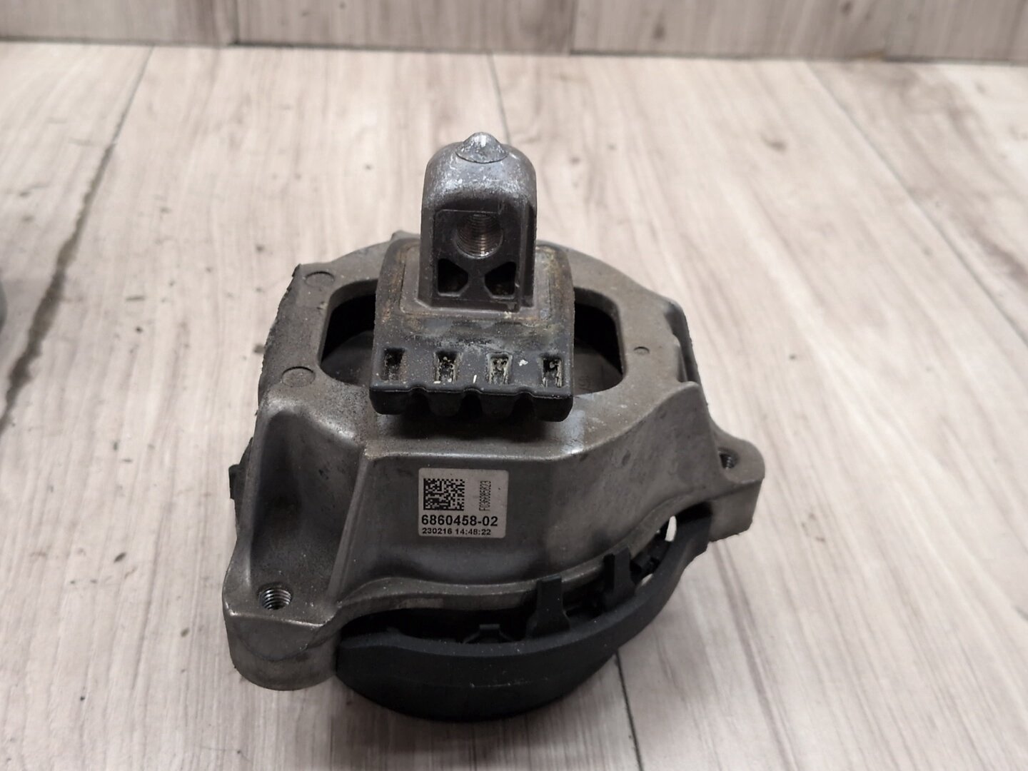 2016-2022 BMW G12 750i Left Right Engine Bracket Support Mount SET 6860458