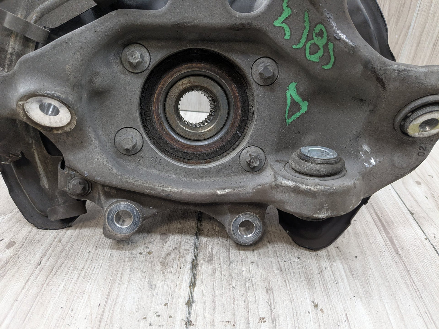 2015-2021 Mercedes-Benz C43 W205 Rear Left Driver Spindle Knuckle w/ Bearing A2053508708 OEM
