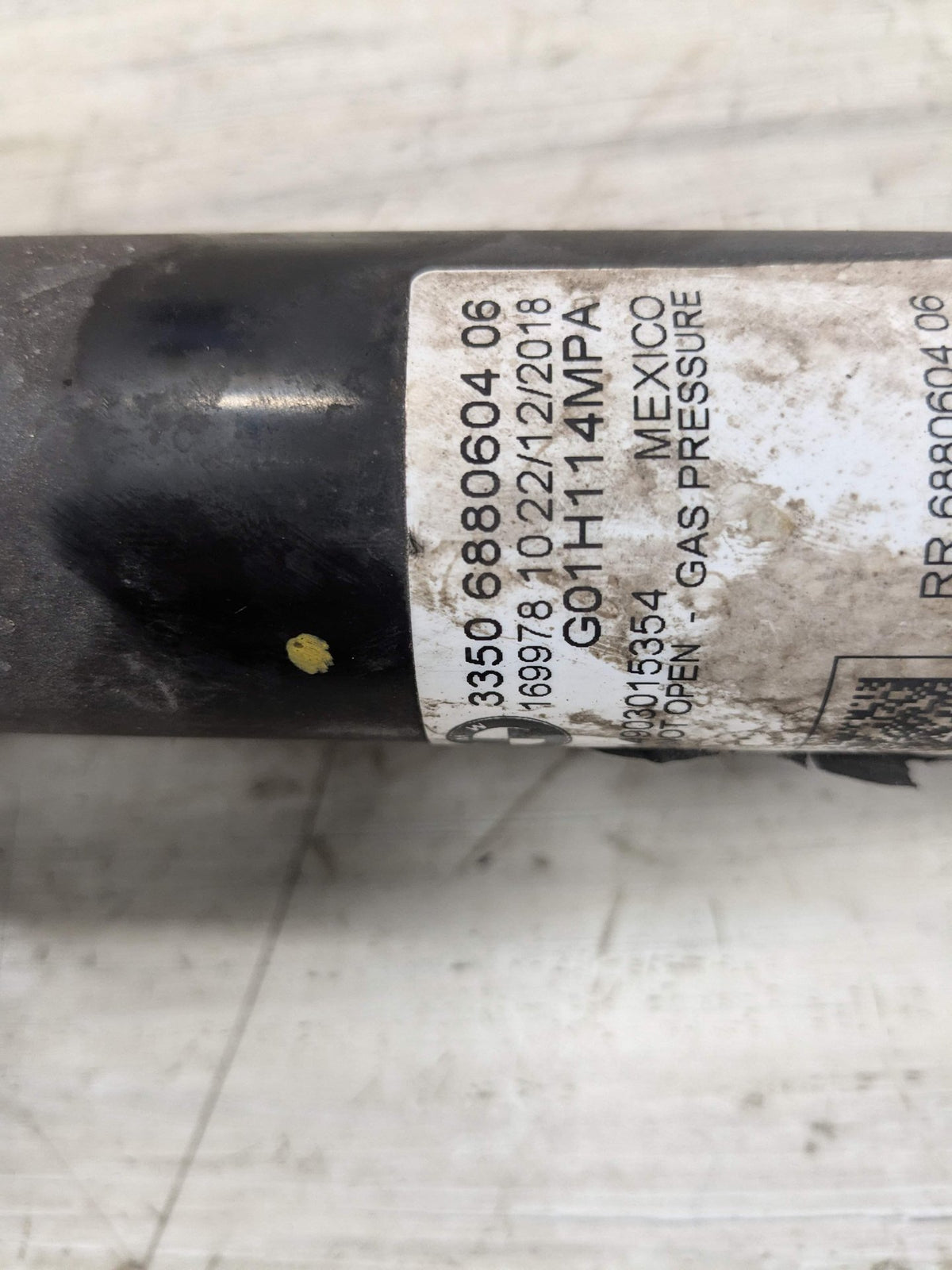 2019 BMW X3 G01 Rear Left or Right Spring Strut Shock Absorber 6880604 18-24 OEM BMW G01 G02 X3 X4 M40iX AWD Rear Left or Right Side Strut Shock Absorber