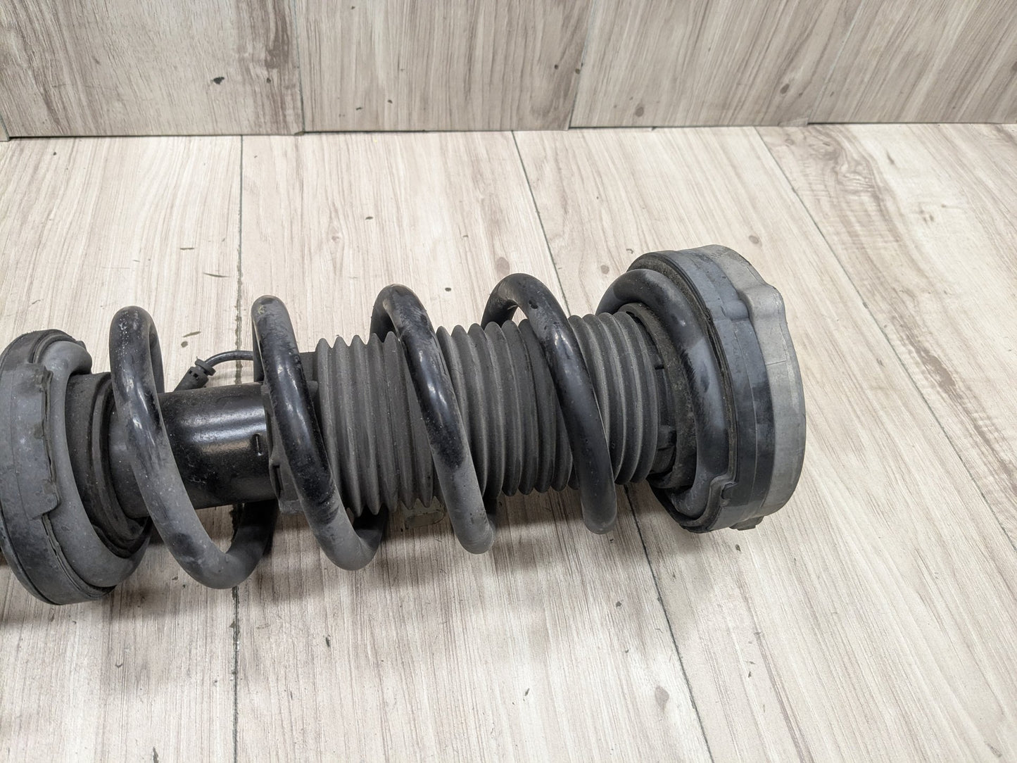 17-23 OEM BMW G30 M550iX Front Right Passenger Spring Strut Shock Absorber VDC
