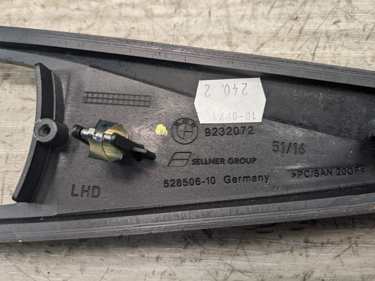2015 BMW 328i F31 Front Rear Left Right Interior Door Panel Trims SET 9231229 ENGINE COOLANT PUMP: The elec rical connec or o he engine coolan pump could become damaged. Small drops o liquid rom he posi i e crankcase en ila ion (PCV) sys em could drip dow