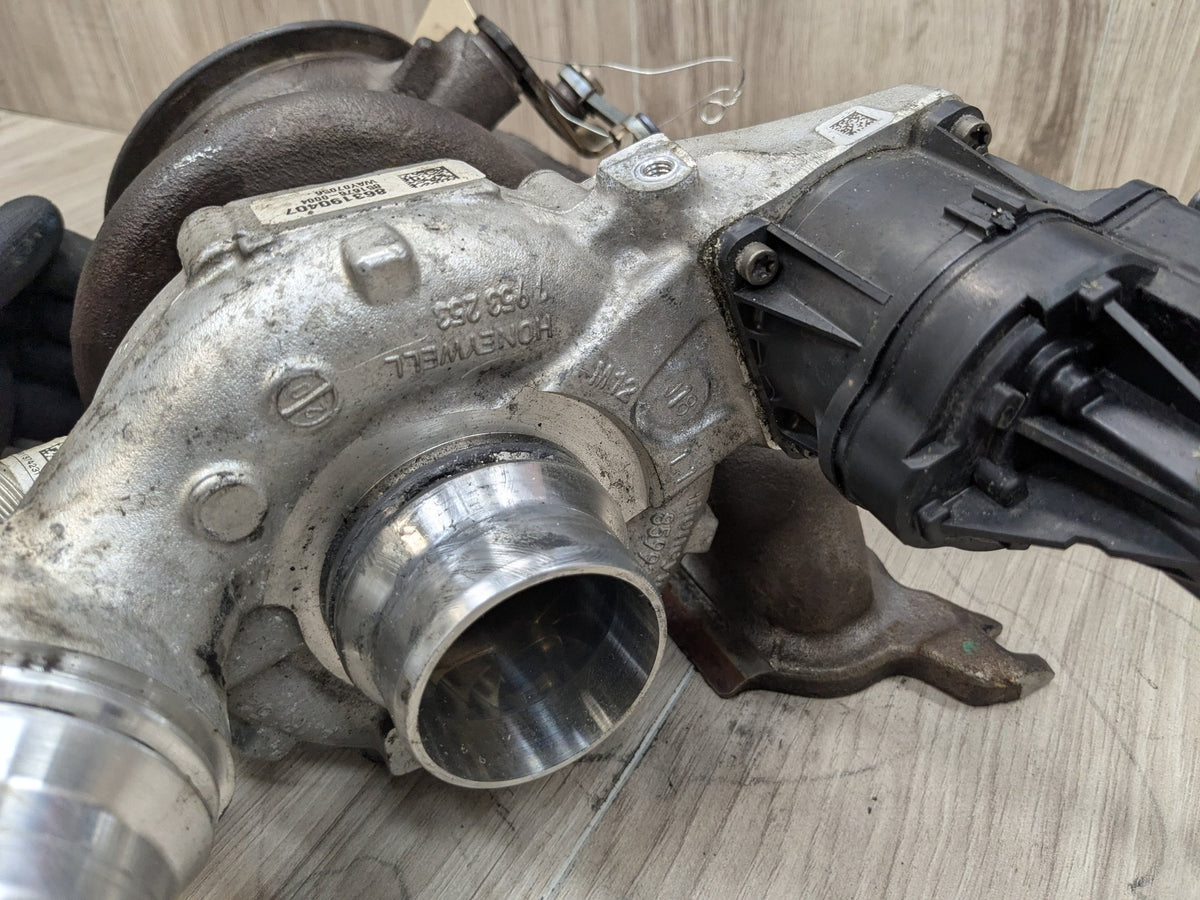 OEM BMW G01 G20 G22 G23 G26 G30 G42 330 430 530 Turbo Charger w Manifold B46 K