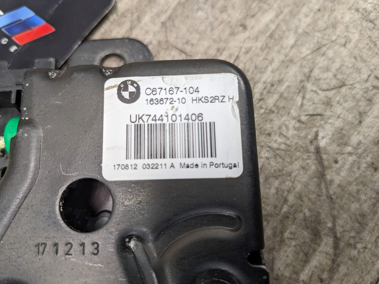 2018 BMW 540i G30 Liftgate Trunk Lid Liftgate Lock Latch Actuators SET 7441014 18-21 OEM BMW G30 M550 F90 M5 Trunk Lid Actuator Latch Lock System Assembly