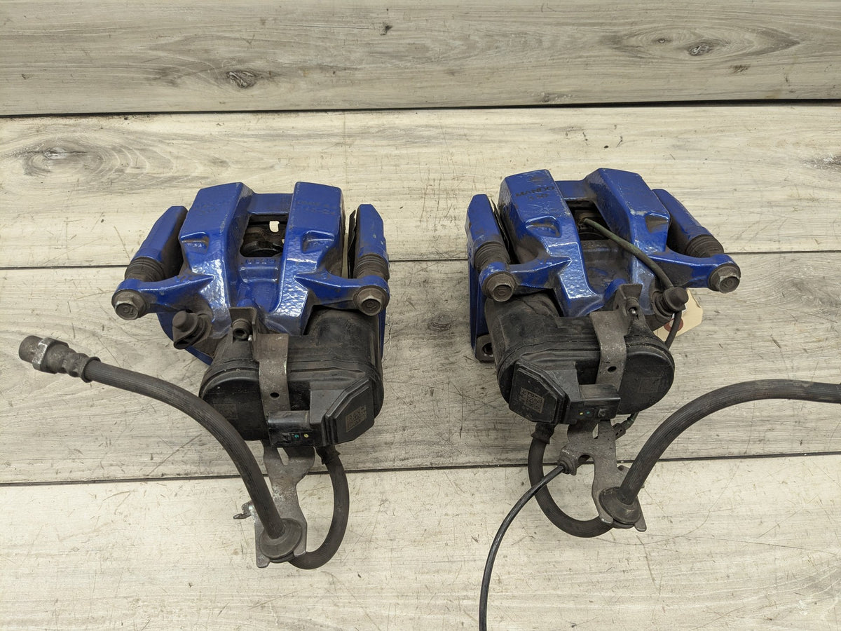 2020 BMW M340i G20 Front Rear Left Right Brake Caliper SET 6891235 OEM BMW G20 G22 G23 M240 M340 M440 Front Rear Left Right Brake Calipers SET Blue