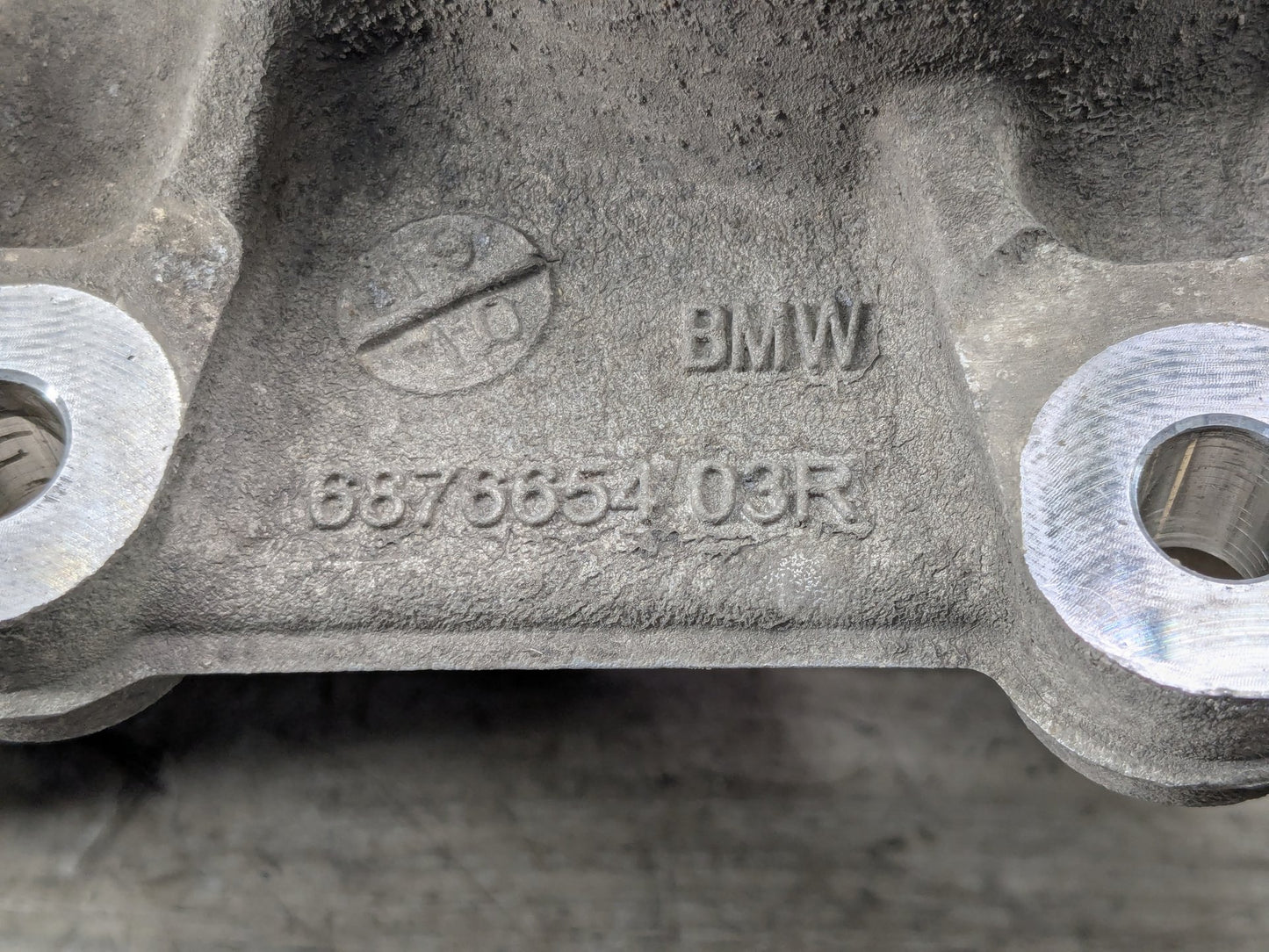 OEM BMW G05 G06 G07 X5 X6 X7 Rear Right Passenger Hub Spindle Knuckle Bearing