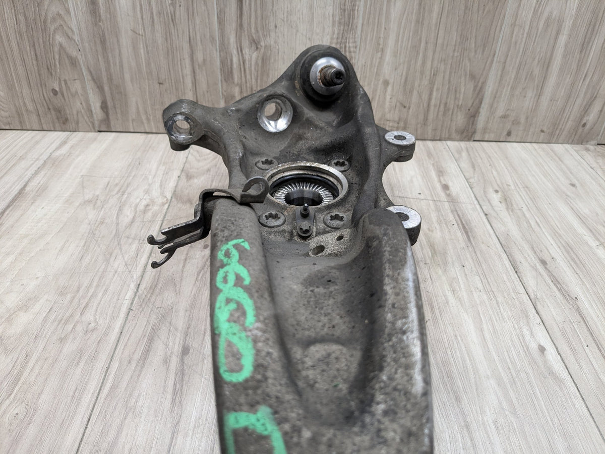OEM BMW G30 530 540 M550 AWD Front Left Driver Hub Spindle Knuckle Wheel Bearing