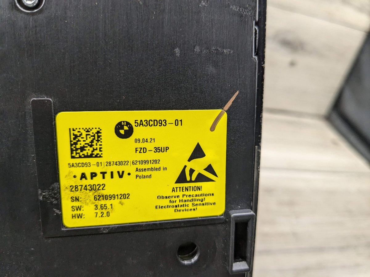 19-24 OEM BMW G01 G20 330 M340 X3 Front Roof Console Dome Light SOS Switch