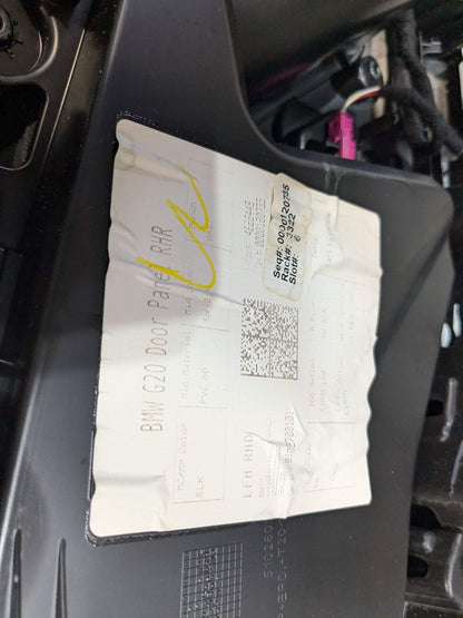 2021 BMW 330i G20 Rear Right Passenger Interior Door Panel Card OEM BMW G20 330 M340 REAR Right Passenger Interior Door Panel Card Cover Black OEM