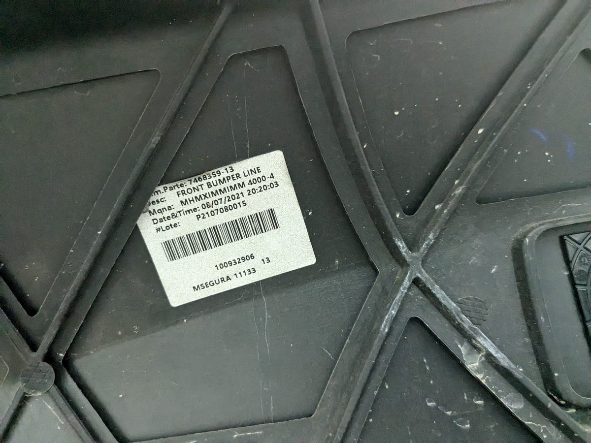 DAMAGE* 19-21 OEM BMW G20 G21 330 Front Bumper Cover Panel Black 475