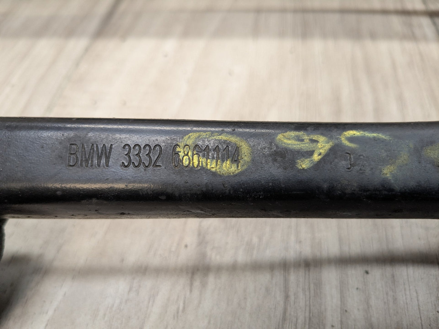 2018 BMW M550i G30 Rear Left Driver Control Arms SET 6861125 OEM BMW G11 G12 G14 G15 G16 G30 Rear Left Driver Upper Lower Control Arm SET