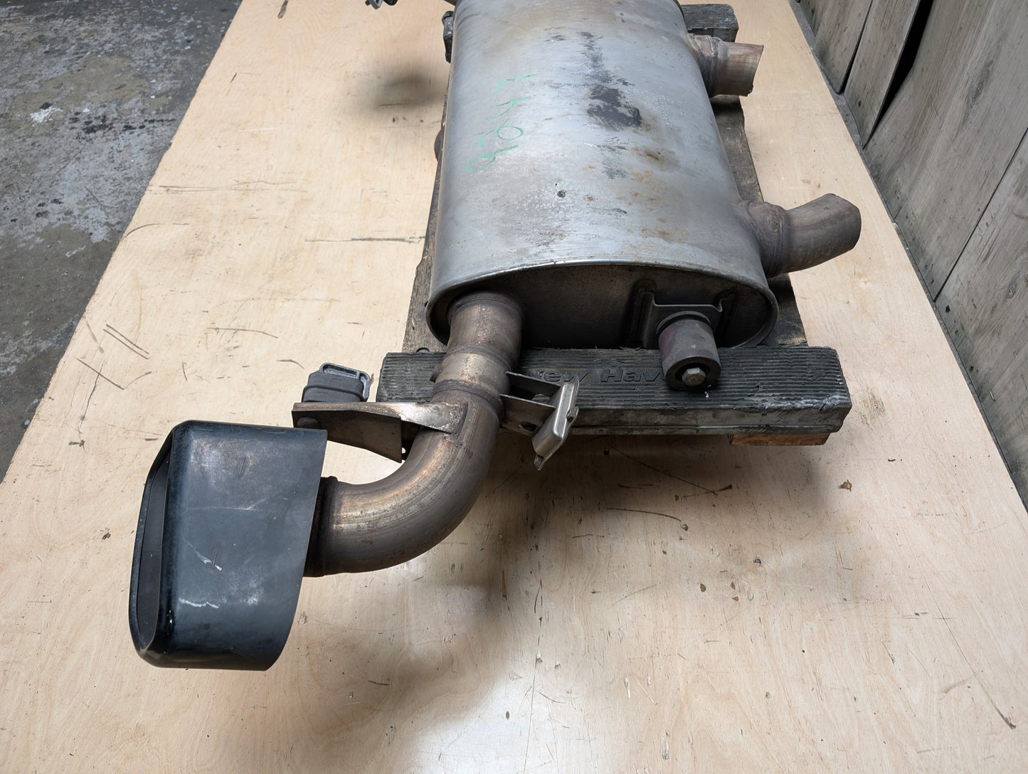 2018 - 2023 BMW X3 G01 Rear Exhaust Muffler 8693952 B58B30M0
