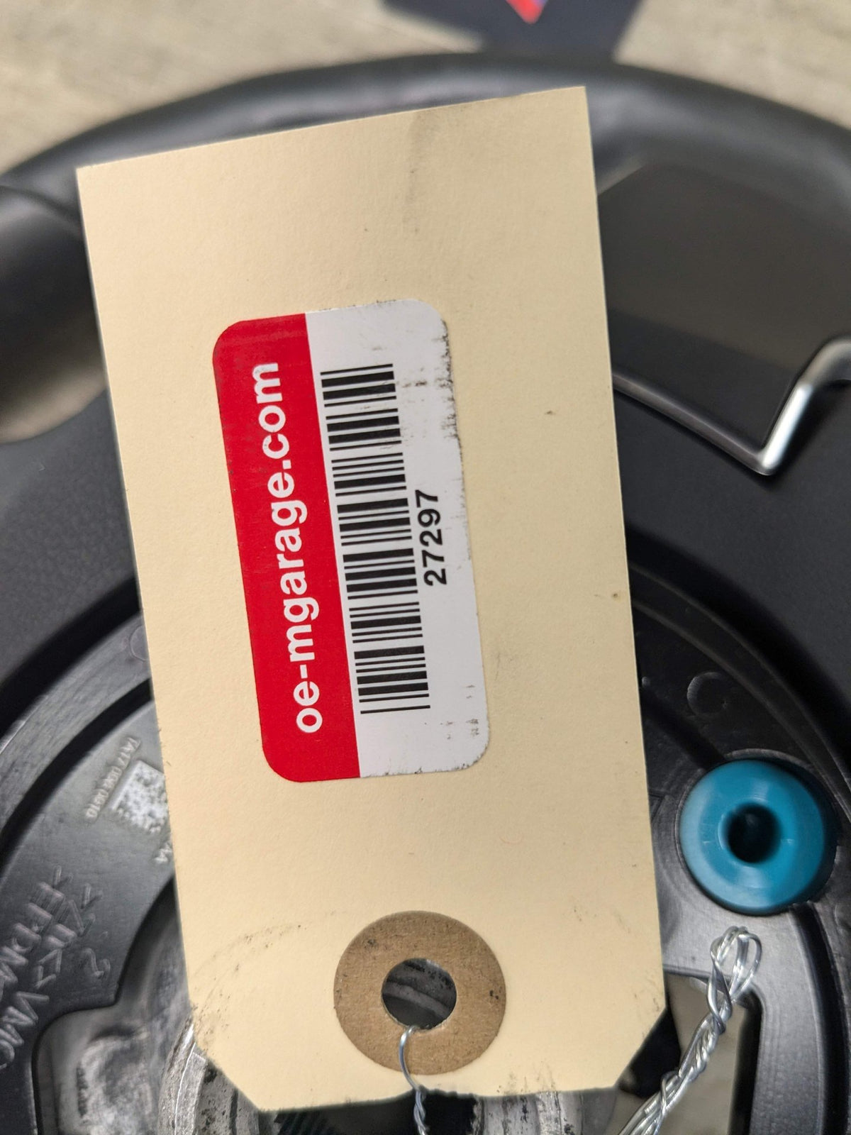 2018 BMW 550i G30 Steering Wheel Assembly Has Key. 30k miles in middle o 2021