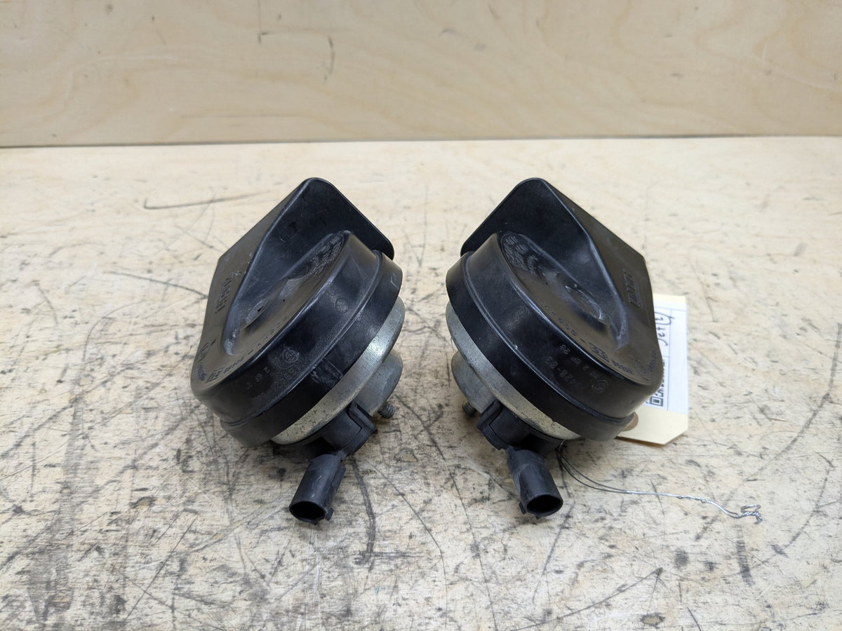 2007-2013 BMW 335i E92 Alarm Horns SET 7159420 OEM