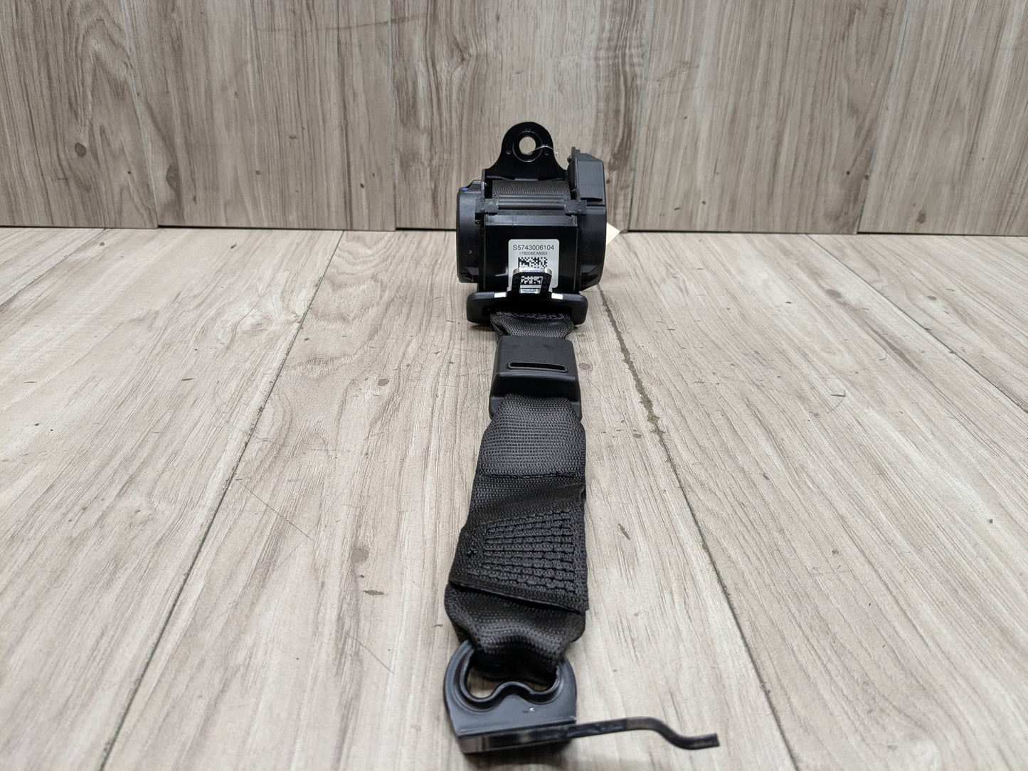 OEM BMW F90 M5 G30 530 540 Rear Center Middle Upper Seatbelt Seat Belt Retractor
