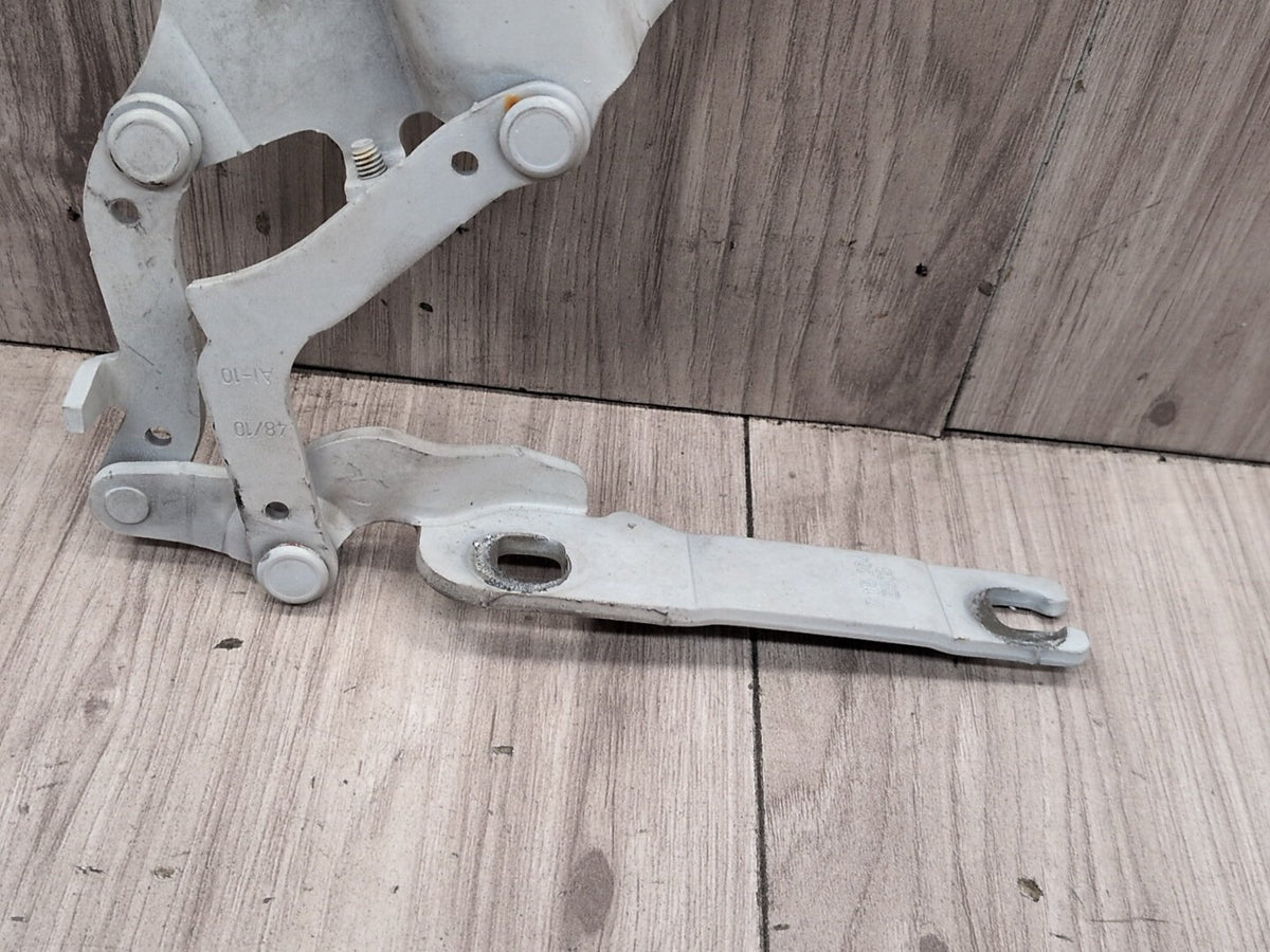 2006-2011 BMW 328i E90 Hood Bonnet Hinges SET 7210677