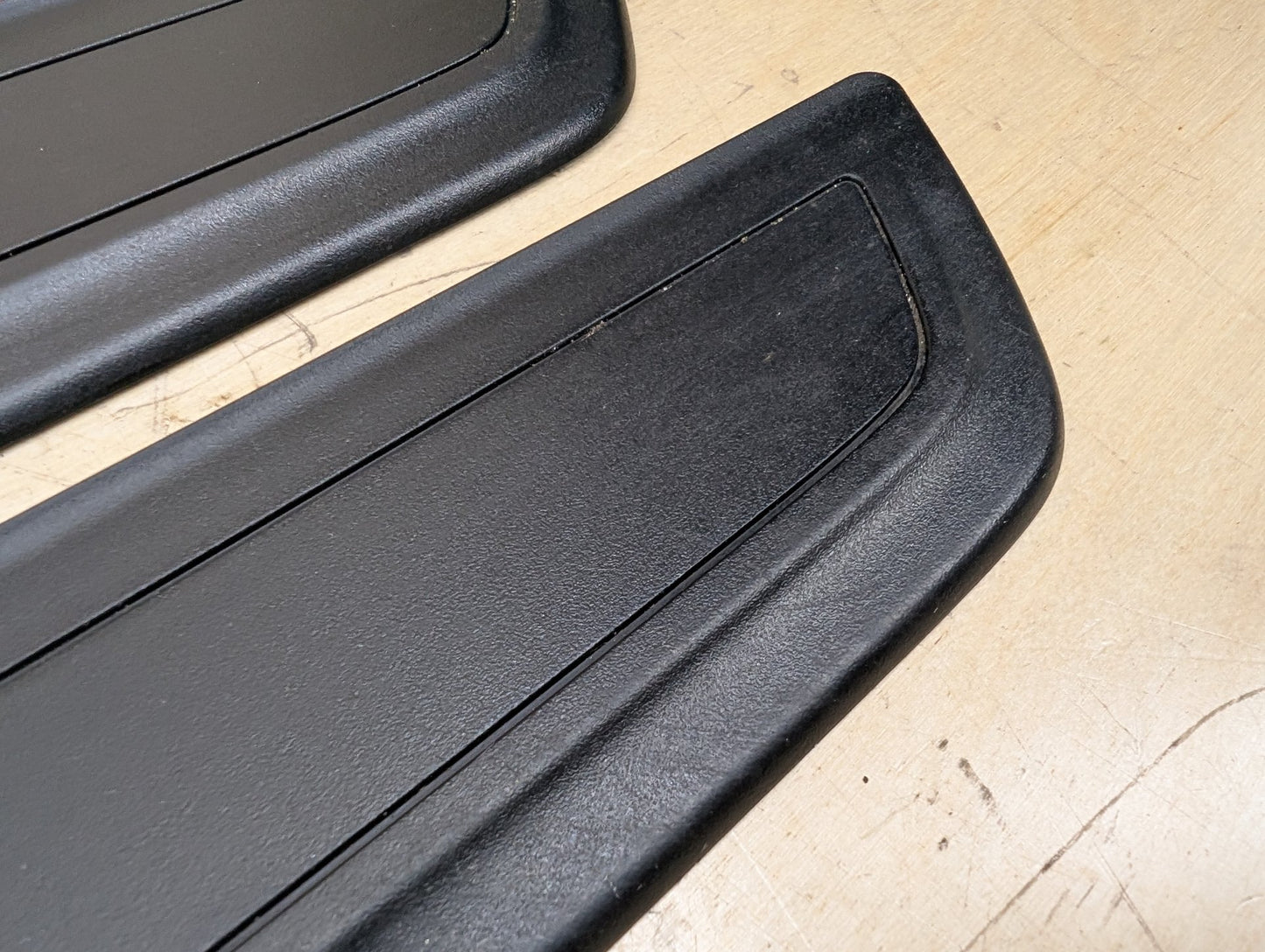 2011-2016 BMW X3 F25 Front Left Right Scuff Plate Door Sill SET 7205597