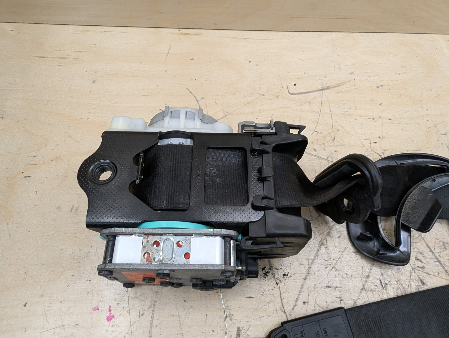 2011-2017 Audi RS5 8T Front Left Driver Seatbelt Seat Belt Retractor 8T0857705 OEM
