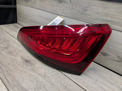 2009 - 2017 Audi Q5 8R Rear Right Passenger Outer Tail Light 8R0945094D EA888