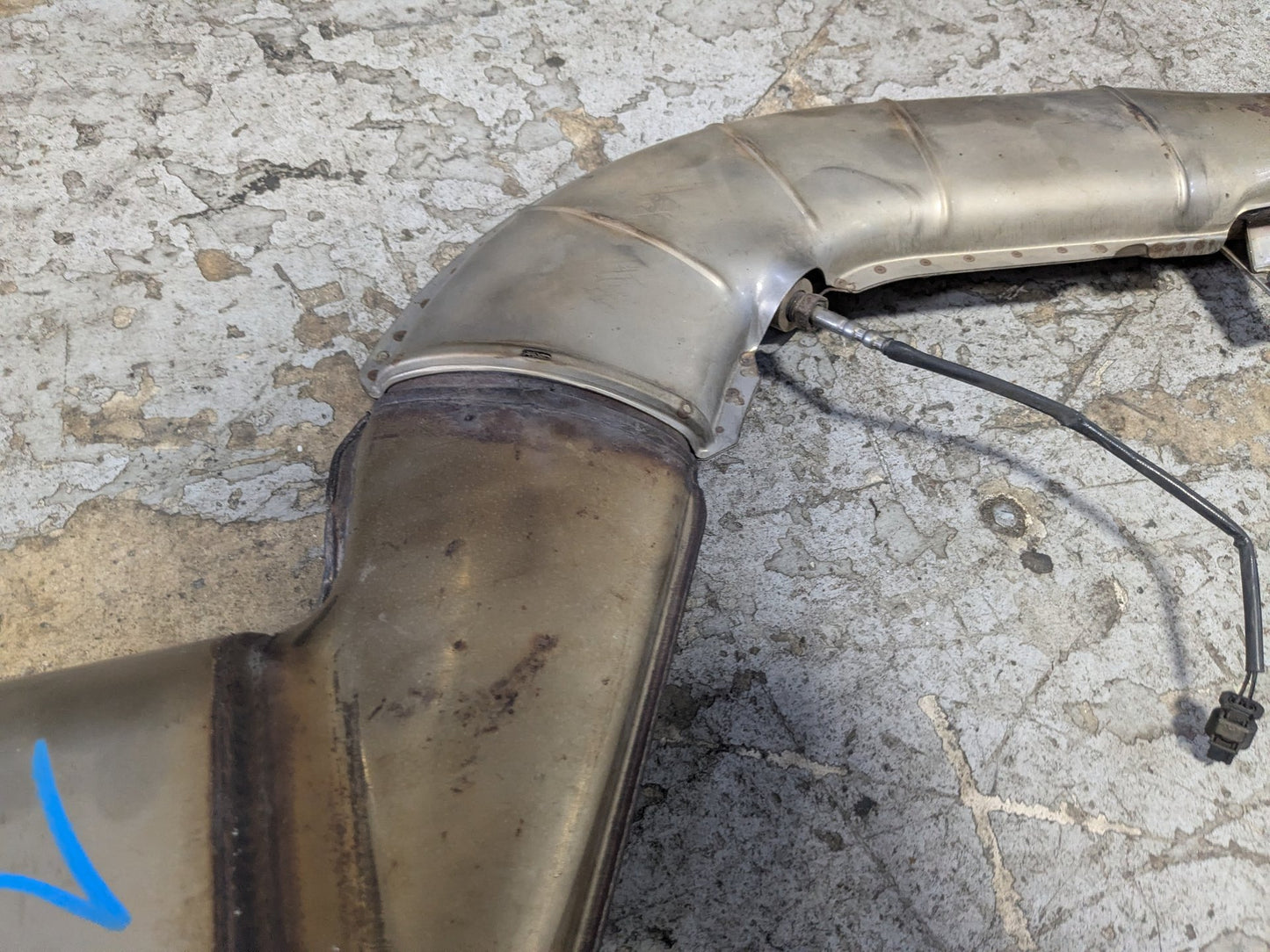 14-18 OEM BMW F30 328 Diesel Rear Exhaust Muffler PN: 8570096
