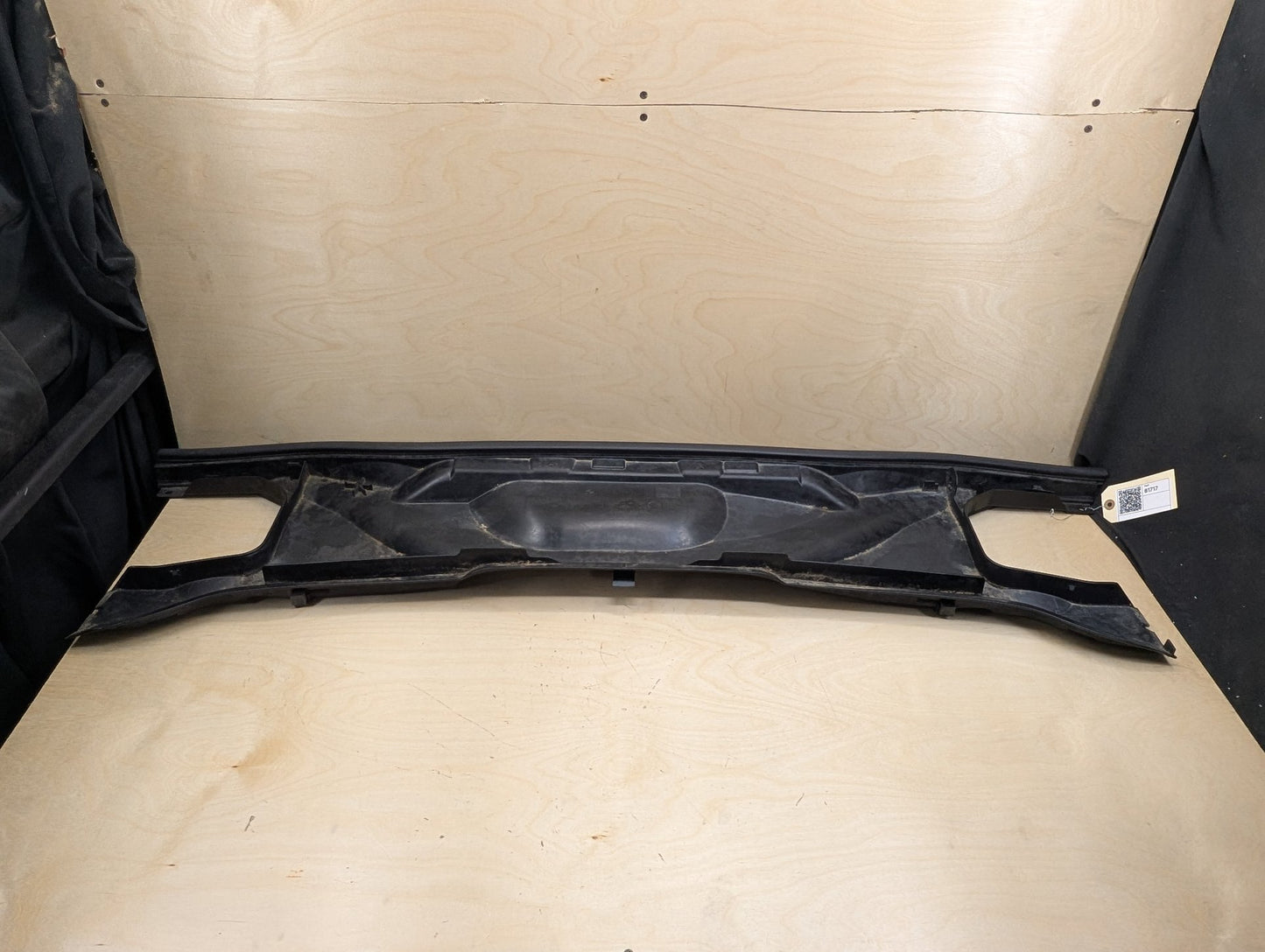 2007-2013 BMW 335i E93 Left Right Side Cowl Covers SET 6924277