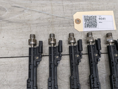 19-24 OEM BMW G12 G30 M550 750 Engine N63R High Pressure Fuel Injector Set